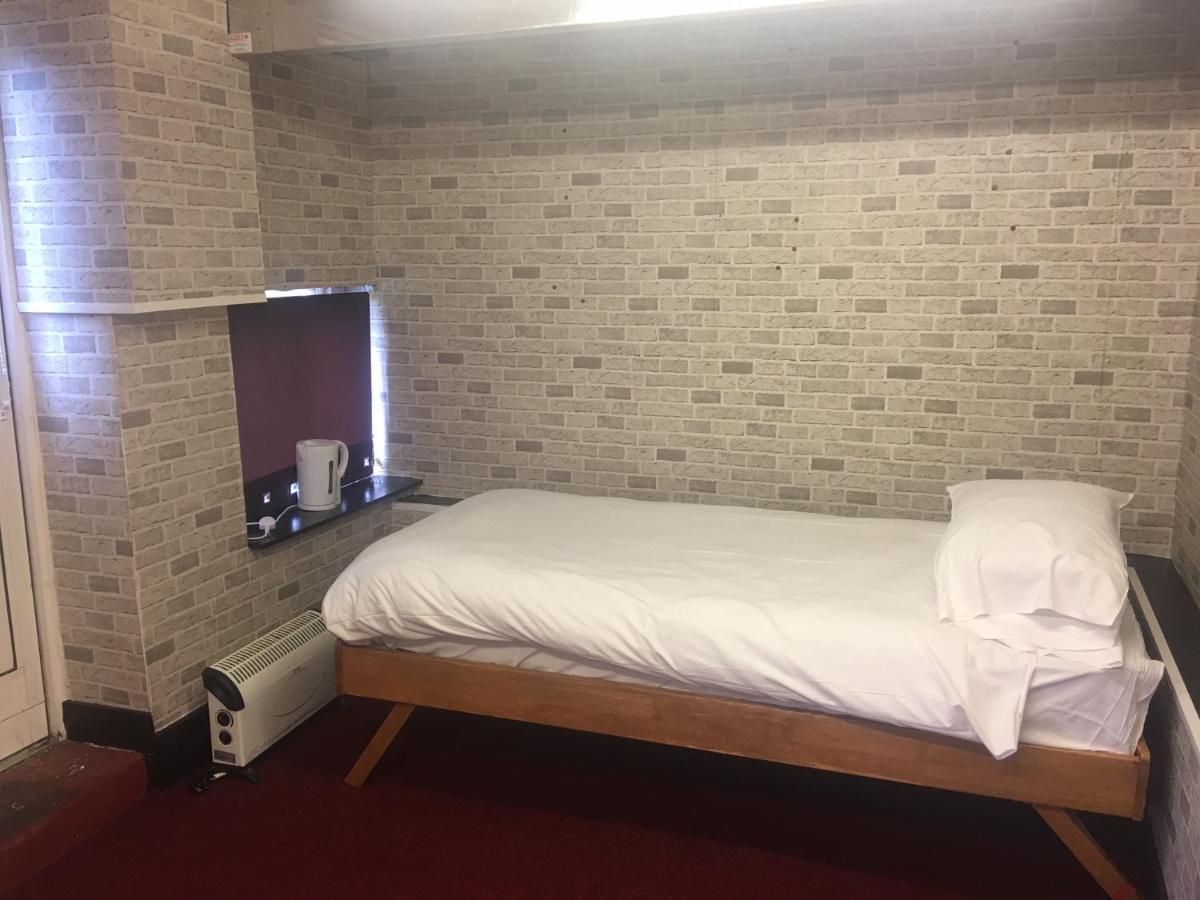 Budget Rooms Crosskeys Νιούπορτ Εξωτερικό φωτογραφία