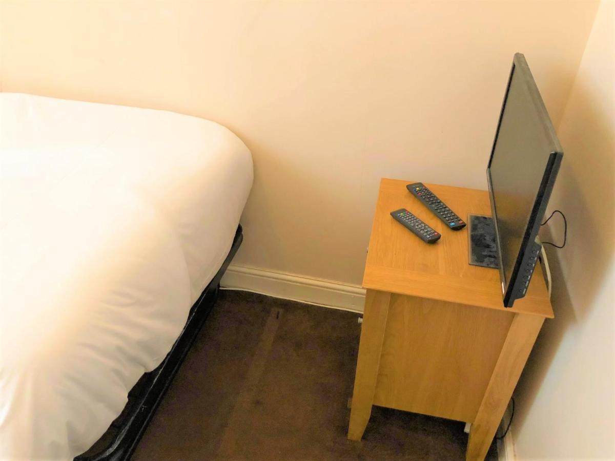 Budget Rooms Crosskeys Νιούπορτ Εξωτερικό φωτογραφία
