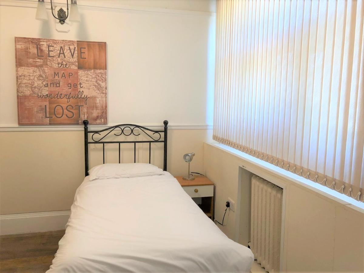 Budget Rooms Crosskeys Νιούπορτ Εξωτερικό φωτογραφία